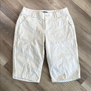 Dockers Women's Size 4 Pedal‎ Pushers Twill Chino Shorts Tan Beige Cotton Blend